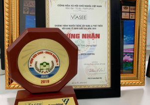 Bệnh viện Sản-Nhi Quảng Ngãi được trao tặng danh hiệu "Bệnh viện Xanh- Green hospital" năm 2019