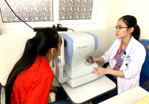 Phòng khám mắt: Đo tật khúc xạ mắt an toàn, chính xác