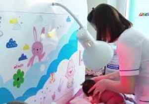 video Hệ thống máy khử khuẩn nước tắm cho trẻ sơ sinh bằng tia cực tím