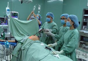 Phẫu thuật nội soi cắt ruột thừa cho thai phụ mang thai 36 tuần