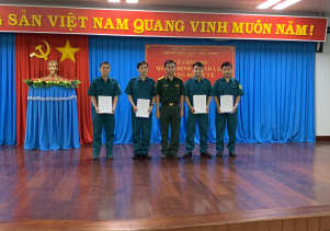 LÊ CÔNG BỐ QUYẾT ĐỊNH THÀNH LẬP TRUNG ĐỘI TỰ VỆ BỆNH VIỆN SẢN-NHI TỈNH