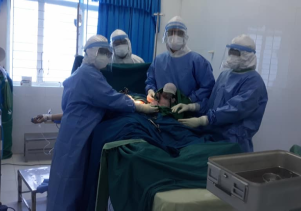 MỔ SINH THÀNH CÔNG CHO SẢN PHỤ LÀ BỆNH NHÂN COVID-19