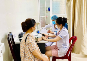 Đẩy nhanh tiến độ tiêm vắc xin cho thai phụ