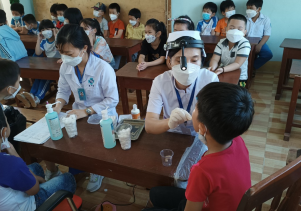 Khám bệnh răng miệng miễn phí cho trẻ em