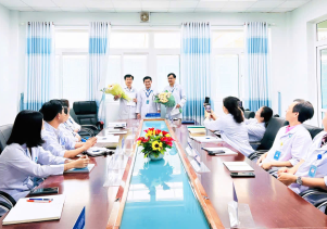 Trao Quyết định bổ nhiệm Phó Trưởng Khoa