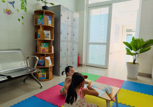 Góc thư giãn cho bệnh nhi tại Khoa Nhi Nội tổng hợp – Tầng 4, Khu A