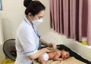???? HƯỚNG DẪN CHĂM SÓC BÉ NHỮNG NGÀY ĐẦU ĐỜI