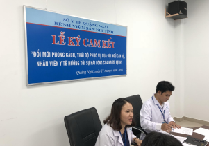 Lễ kí cam kết " Đổi mới phong cách, thái độ phục vụ của đội ngũ cán bộ, nhân viên y tế hướng tới sự hài lòng của người bệnh.