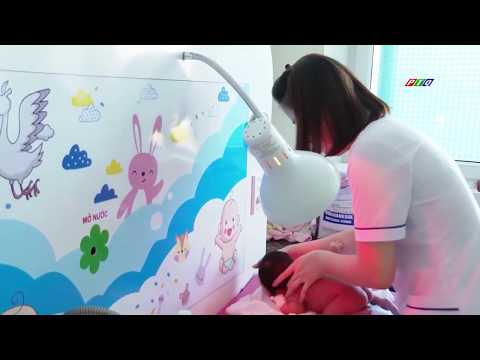 Tắm và khử trùng bằng tia UV tại Bệnh viện Sản-Nhi tỉnh