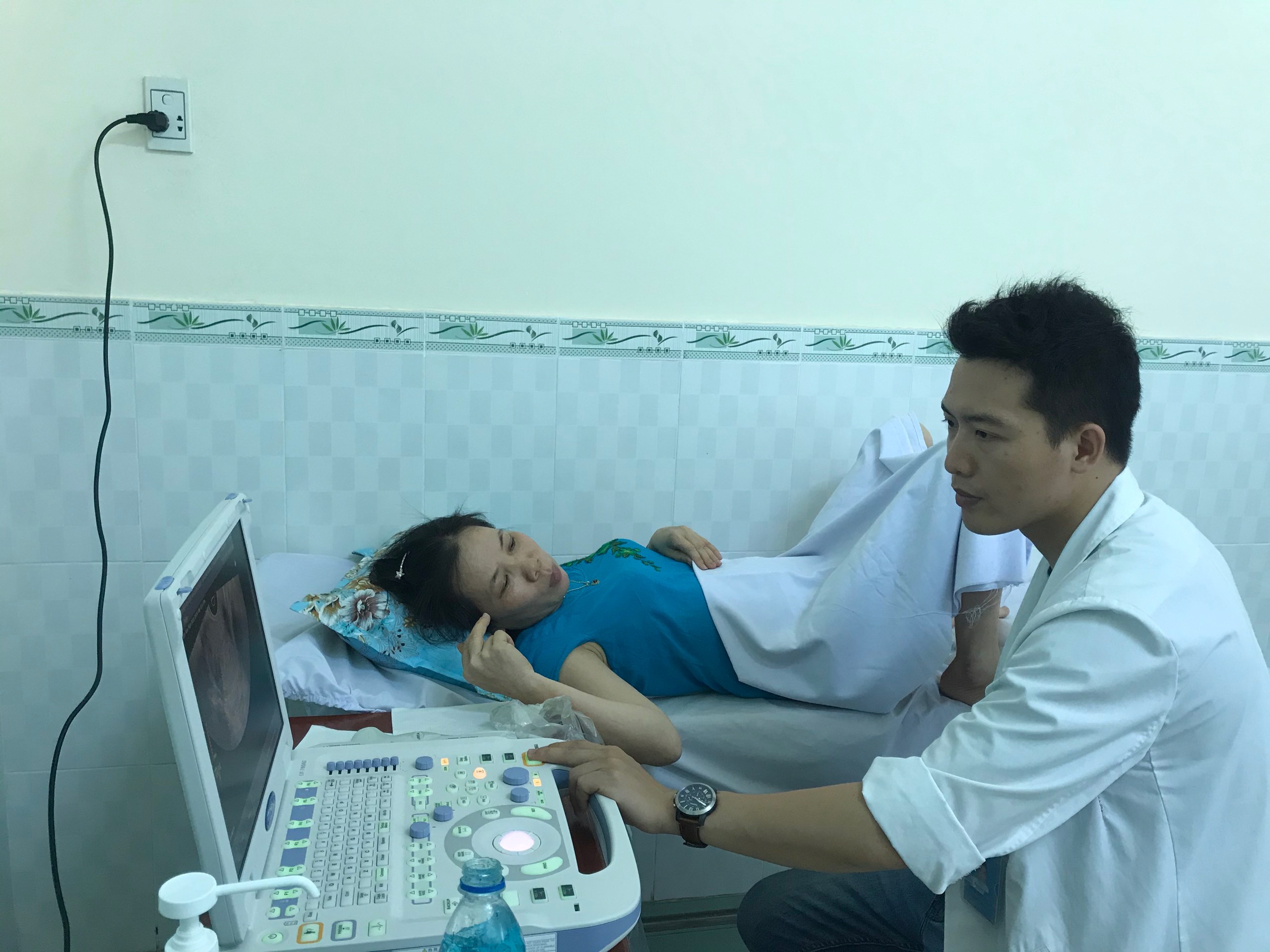 Bệnh viện Sản-Nhi Quảng Ngãi không ngừng nâng cao điều trị hiếm muộn